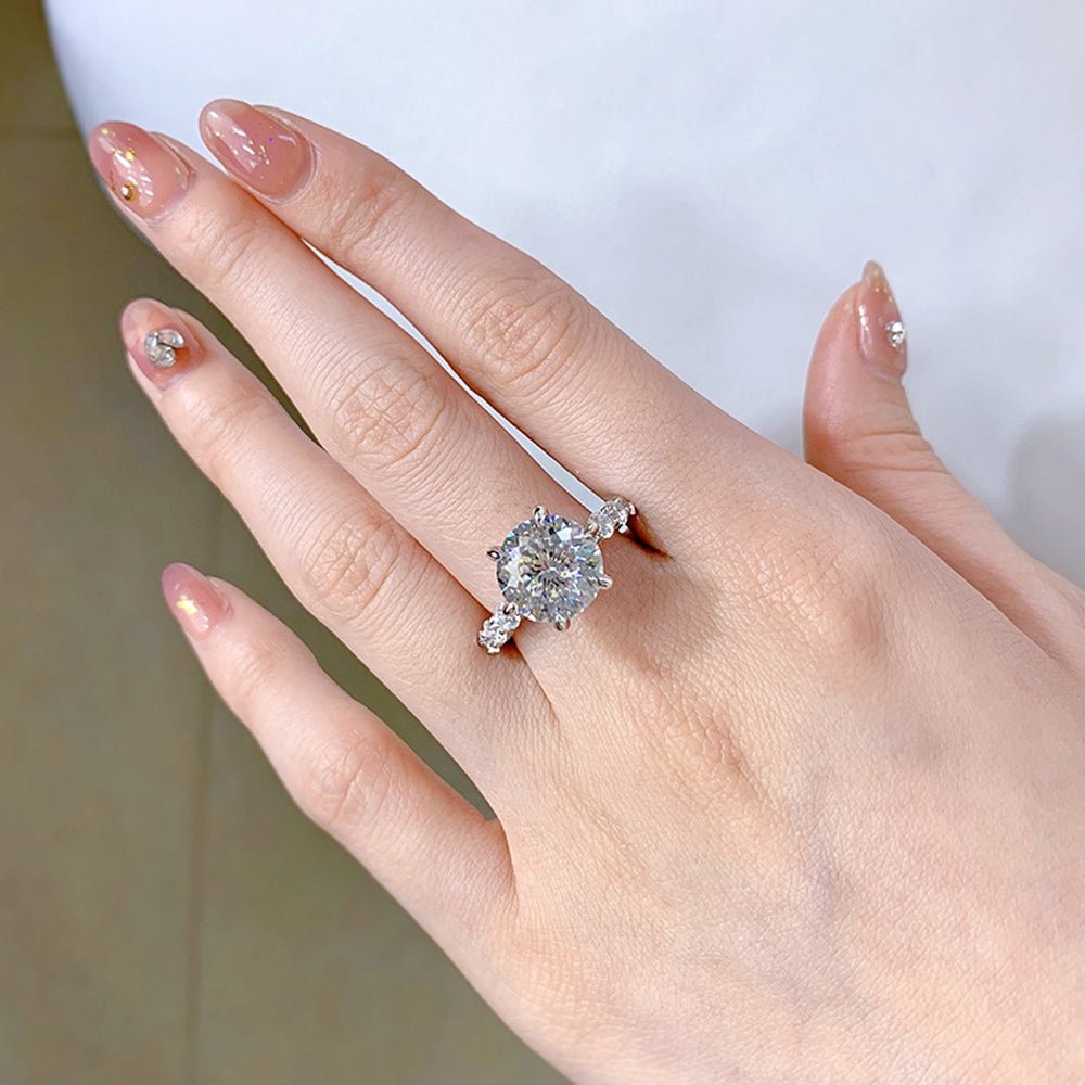 5 Carat Brilliant Round Cut Cubic Zirconia Fancy Pave Solitaire Engagement Ring in Platinum Plated Sterling Silver - Boutique Pavè