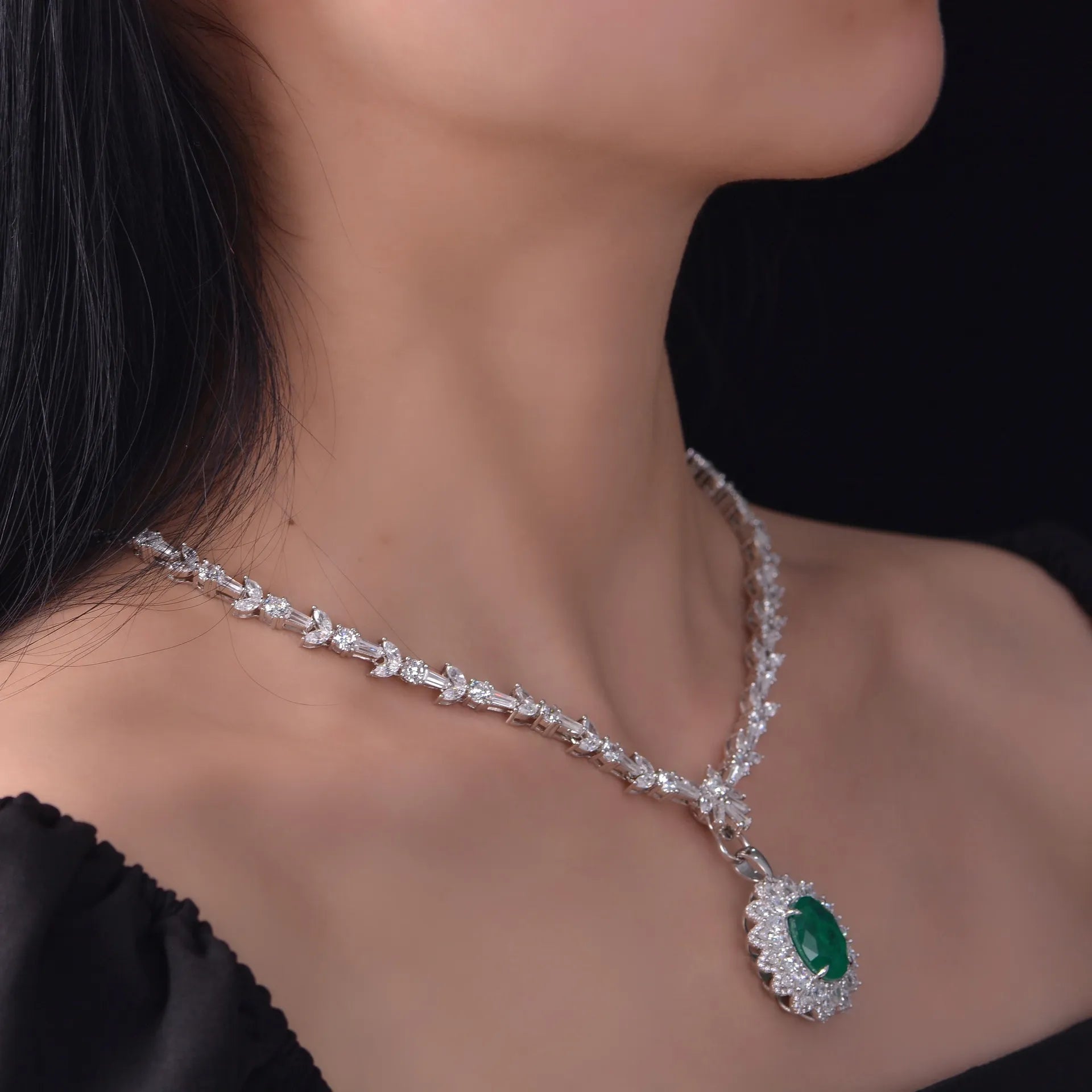 7.5 Carat Oval Cut Imitation Emerald and Cubic Zirconia Royal Inspired Necklace in Platinum-Plated Sterling Silver - Boutique Pavè