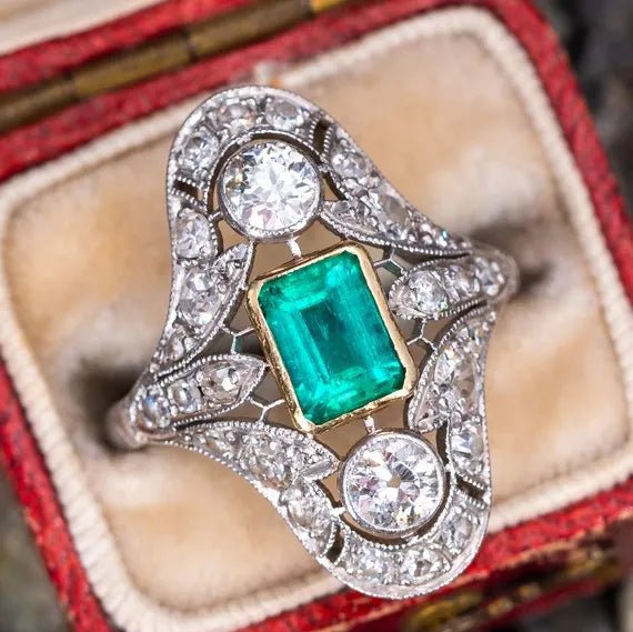 Vintage Inspired Bezel Set Emerald Green Cubic Zirconia Silver Engagement Ring - Boutique Pavè